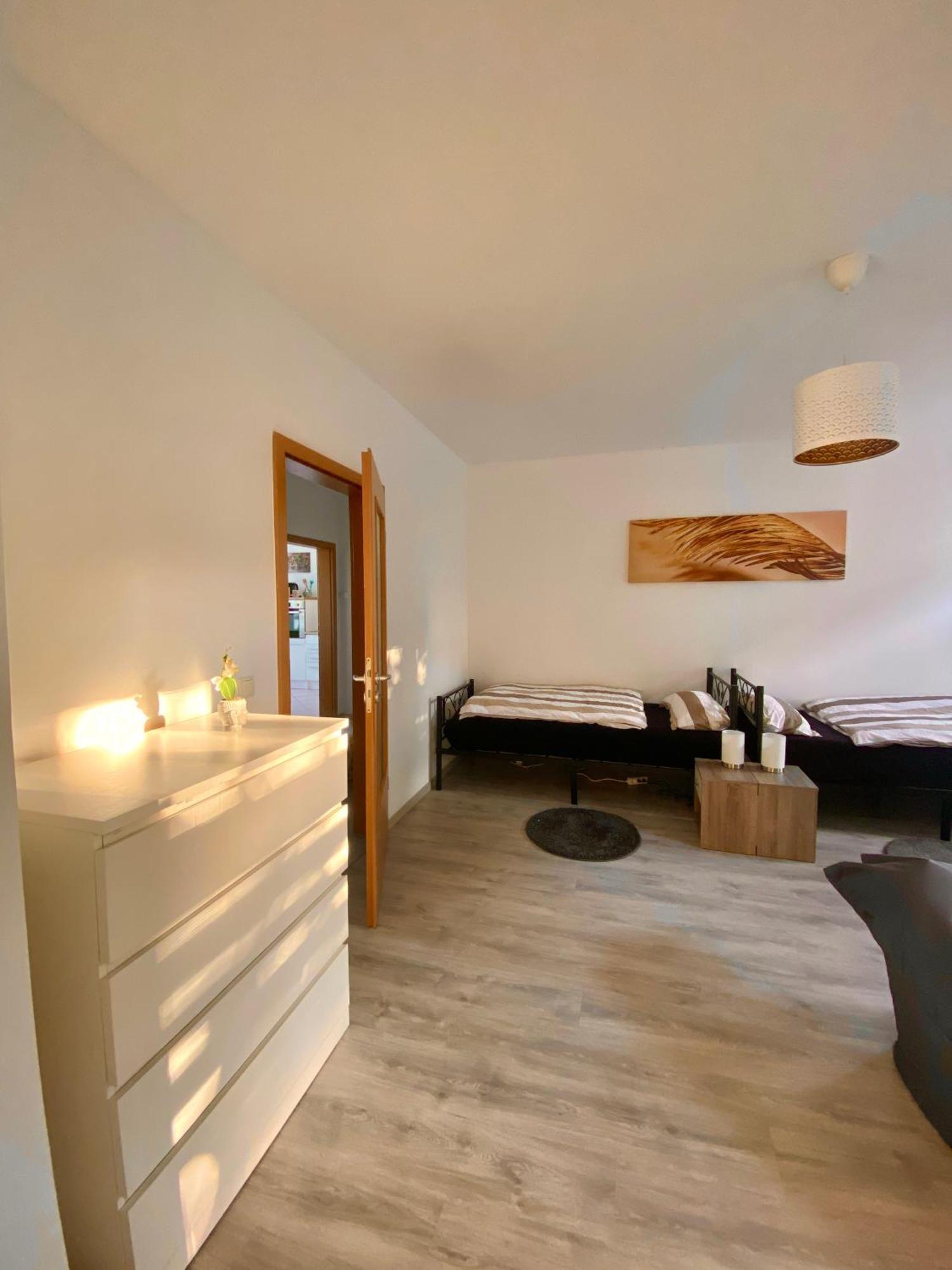 Schoene 3-Zimmer Monteurswohnung Im Sueden Von Leipzig Eg Ngoại thất bức ảnh