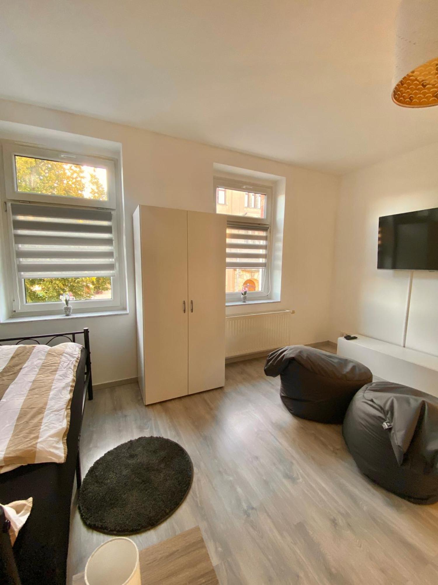 Schoene 3-Zimmer Monteurswohnung Im Sueden Von Leipzig Eg Ngoại thất bức ảnh