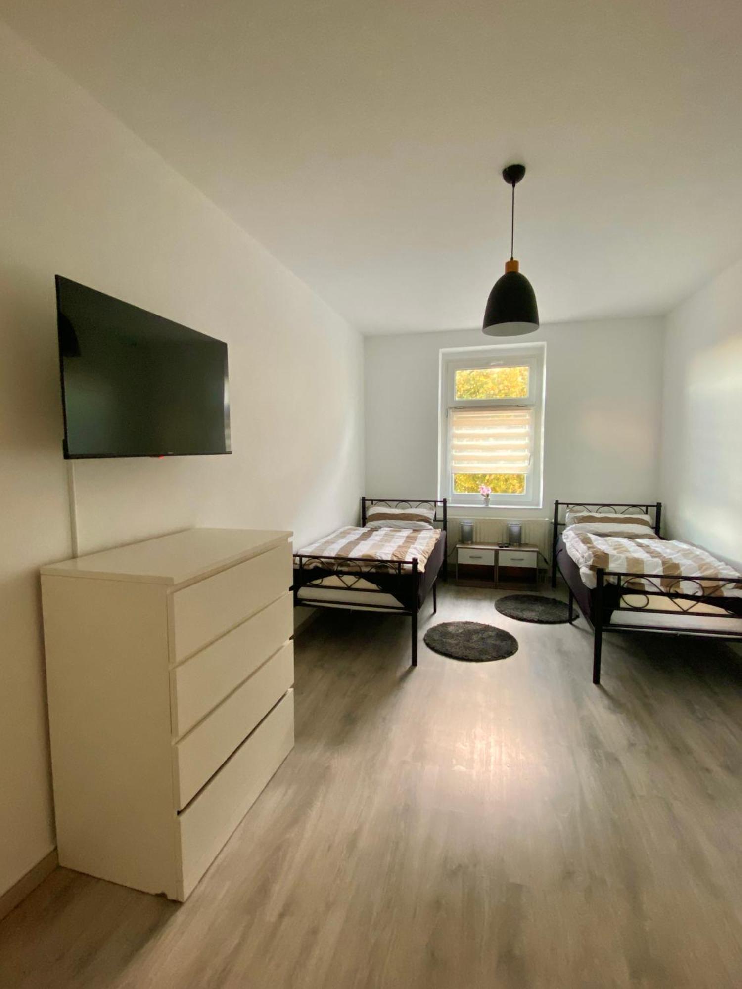 Schoene 3-Zimmer Monteurswohnung Im Sueden Von Leipzig Eg Ngoại thất bức ảnh